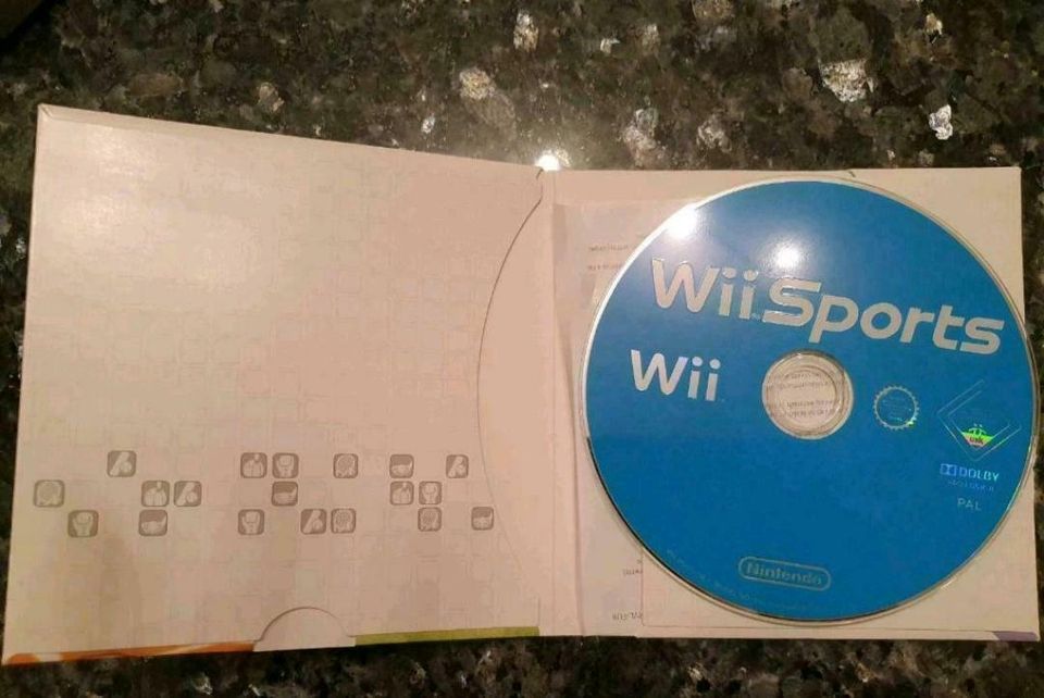 - Wii Nintendo * Spielekonsole * mit viel Zubehör in Velbert