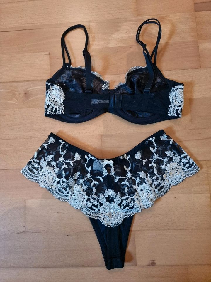 Hunkemöller Unterwäsche Set, Slip Gr. S und BH Gr. 75 C Neu in Bucha