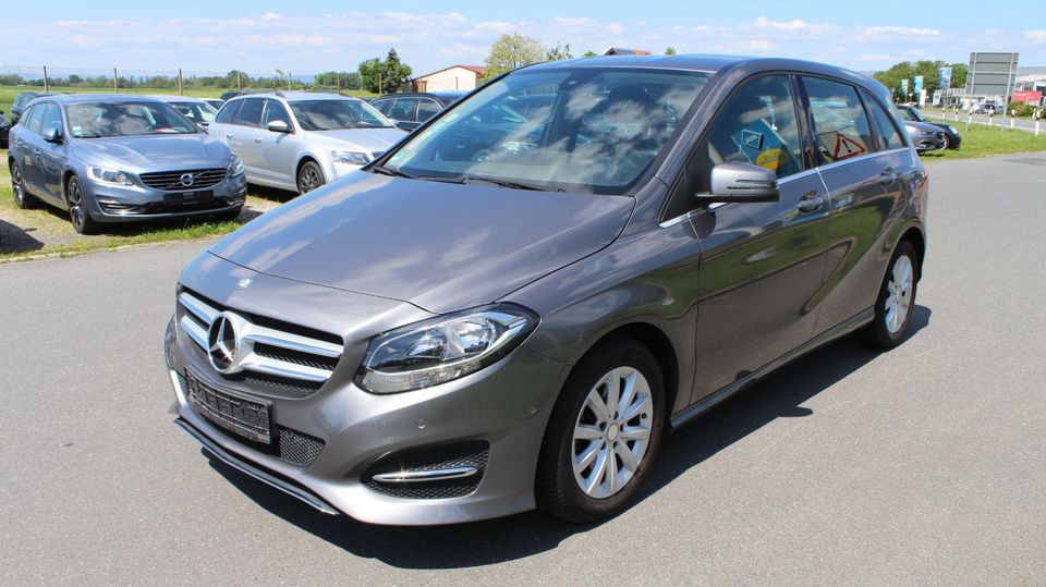 Mercedes-Benz B 180 Style *NAVI*Sitzhzg*Parklenkassist* in Groß-Gerau