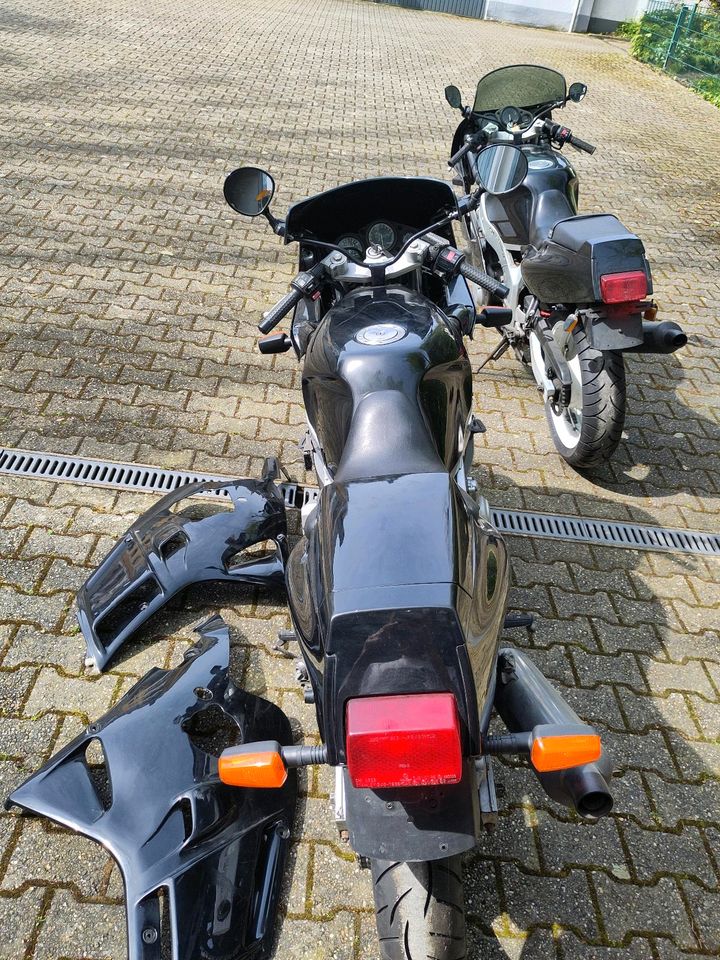 2x Yamaha FZR 600 3HE import in Recklinghausen