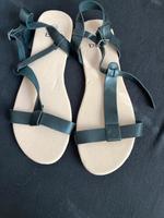 Leder-Sandalen, schwarz, Größe 40 Niedersachsen - Aurich Vorschau