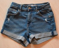 Jeans Shorts für Mädchen/ Damen von Bershka in Gr. 34 , TOP! (31) Hessen - Maintal Vorschau