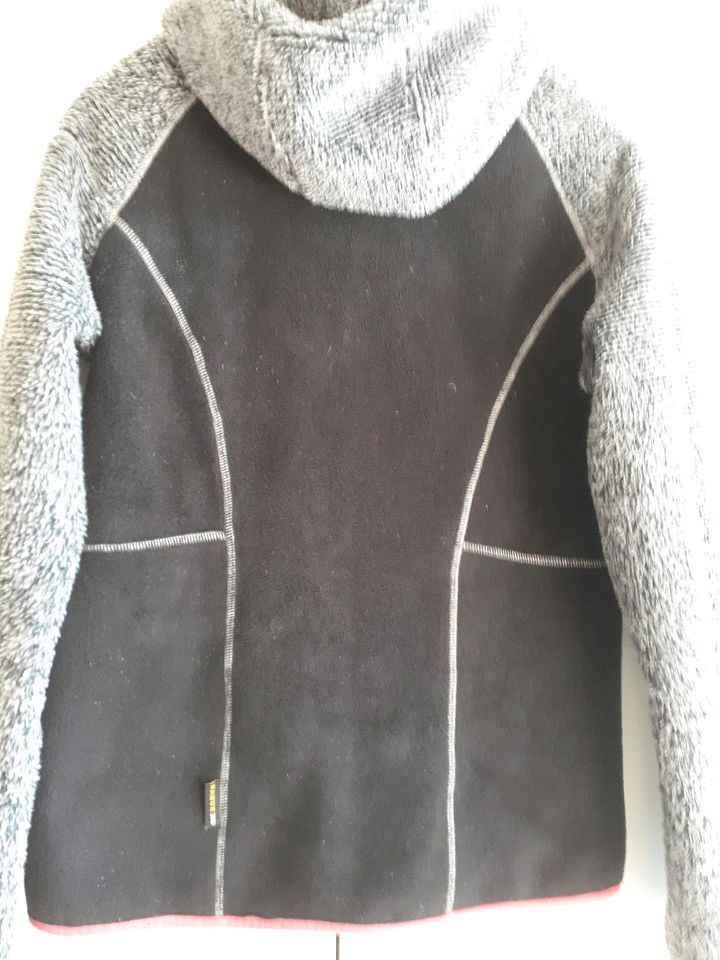 ❌❌❌DAMEN JACK WOLFSKIN FLEECE JACKE  GR.M in Remscheid