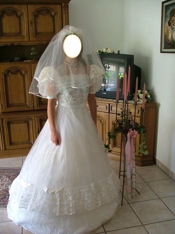 Brautkleid Größe S in Bielefeld