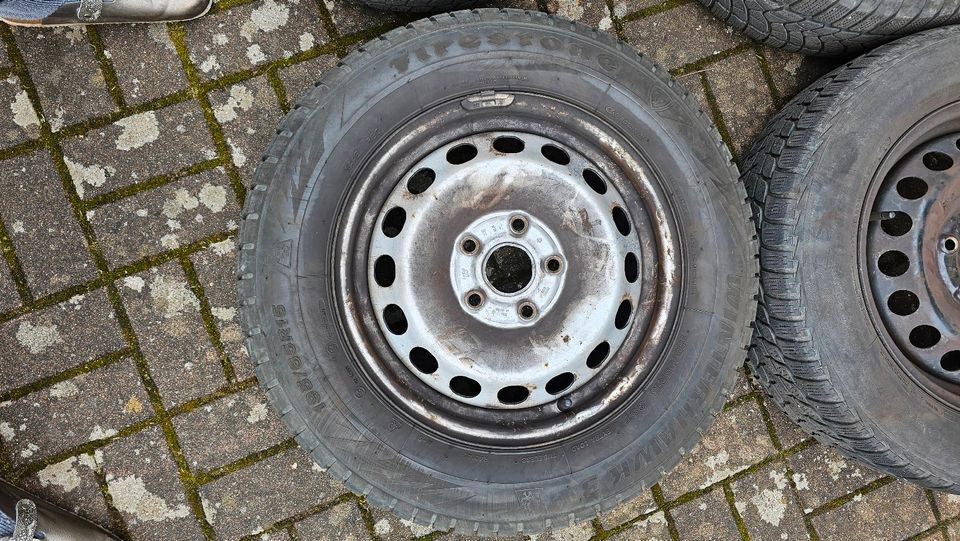 Winterräder 4Stück 195/65R15 95T vom VW Touran in Cottbus