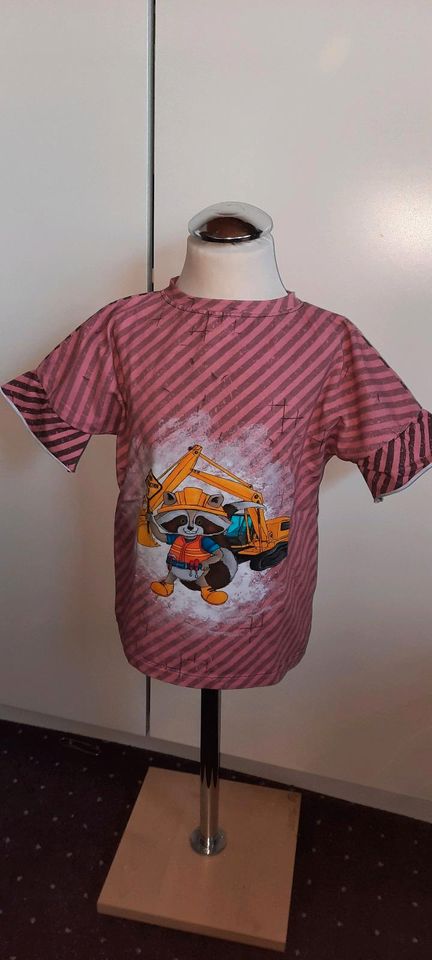 Handmade Tshirt Gr.110/116 wie Neu in Weyhe