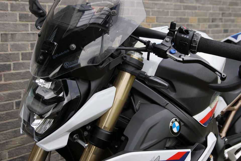 BMW S1000r Carbonräder Vollausstattung Garantie M Paket K63 in Düren