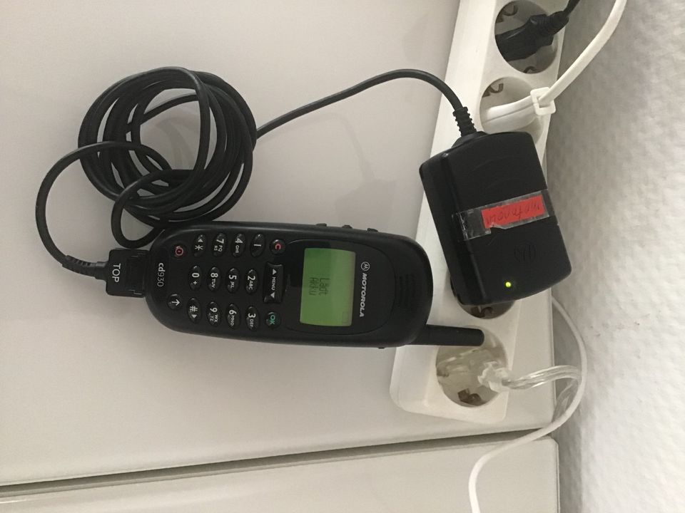 Eine Nostalgie Motorola Handy zu verkaufen in Lübeck