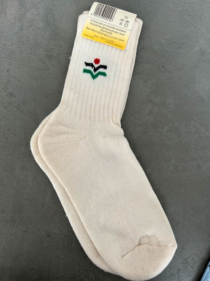 Socken aus Südtirol Gr. 36/38 als Weihnachtsgeschenk in Babenhausen