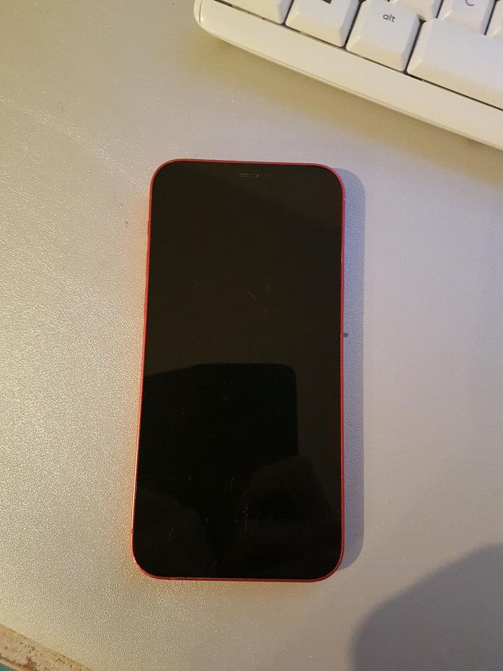 IPhone 12 red 128GB in Berlin