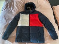 Tommy-Hilfiger-Winterjacke Gr. 176 (auch f. Zwillinge) Hannover - Bothfeld-Vahrenheide Vorschau