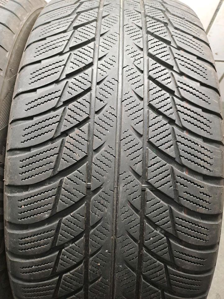 2x 225/50 R18 95H Bridgestone RunFlat Winterreifen in Böblingen