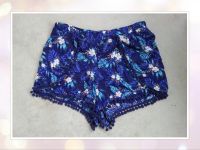 H&M Shorts in L=38, Blau Grün Gelb, Bommeln Tropenprint Hibiskus Pankow - Prenzlauer Berg Vorschau