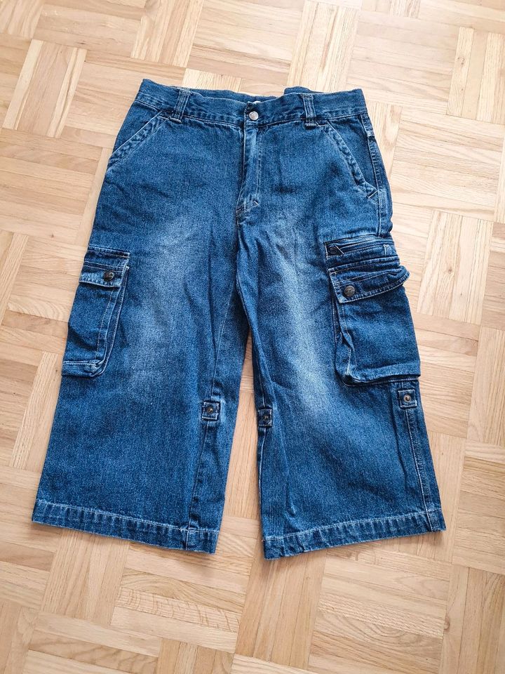 Jeans shorts gr 146 in Wächtersbach