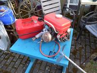 Bootsmotor Tümmler aus DDR Zeiten mit reserve Benzintank Brandenburg - Cottbus Vorschau