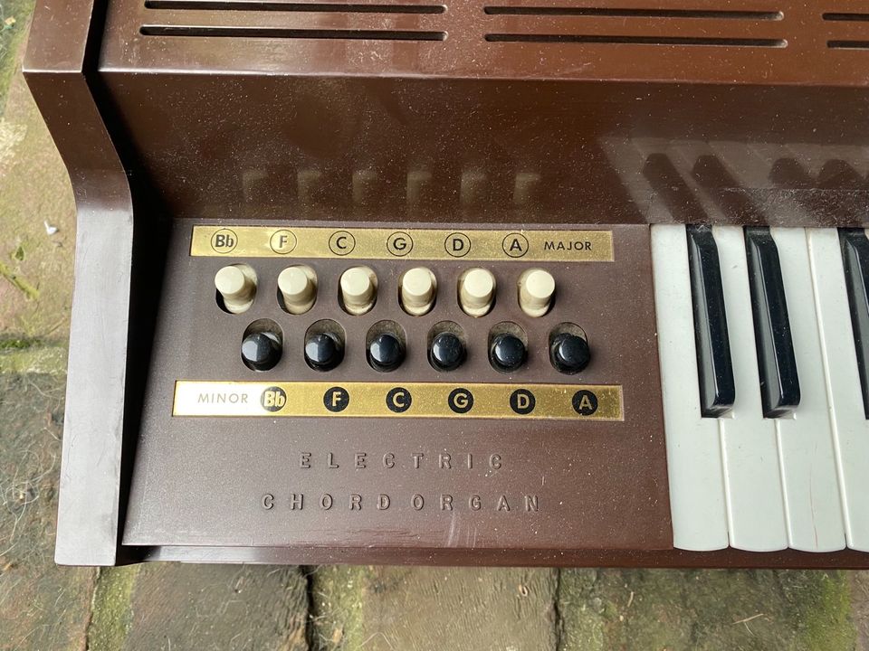 Elektrisches Chordorgan Orgel Magnus in Linnich