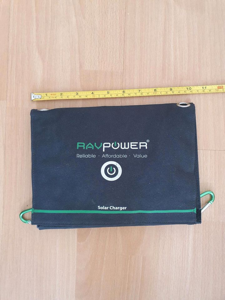 RavPower Solar Charger/Ladegerät 15W in Berlin