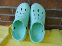 Badeschuhe Clogs mintgrün Gr 36 Sommer Sandalen Schuhe unisex Pankow - Prenzlauer Berg Vorschau
