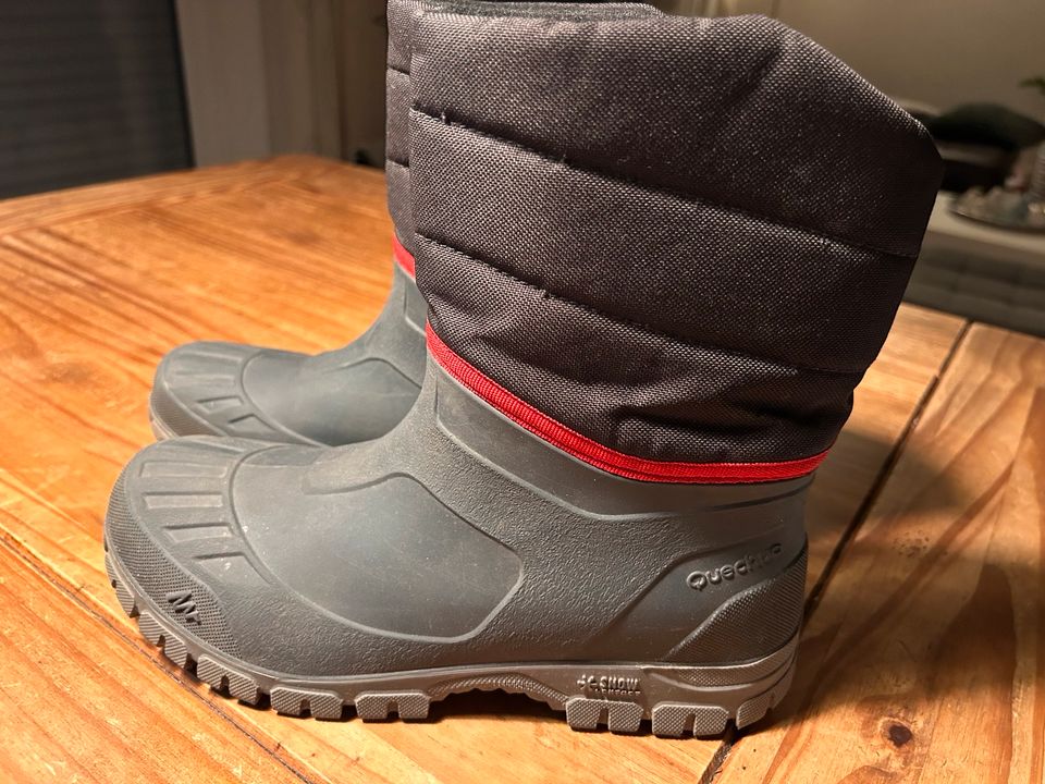 Schneestiefel Quechua 38/39 in Gremmendorf