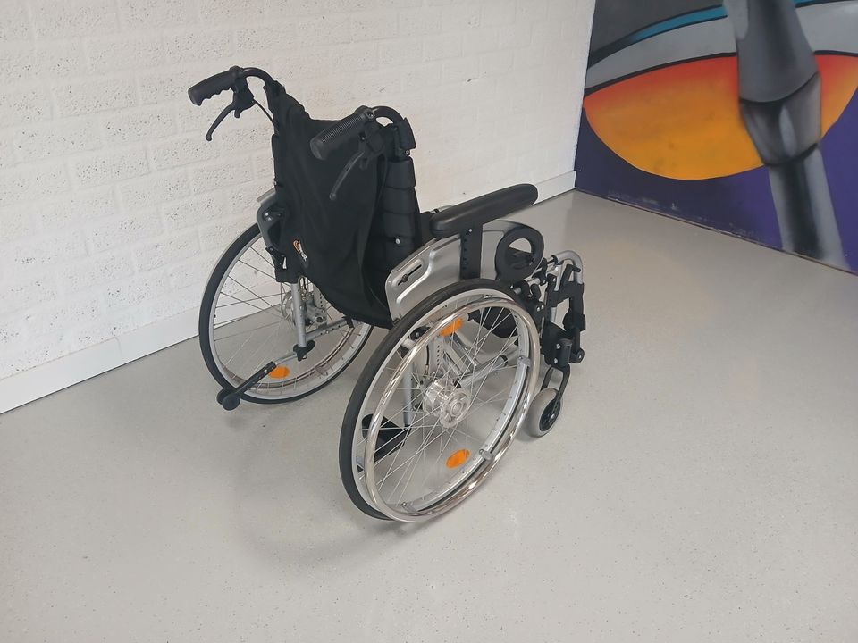 Semi AktivRollstuhl Sopur 160I , Faltbare, Alu, Sitzbreite: 45cm in Straelen