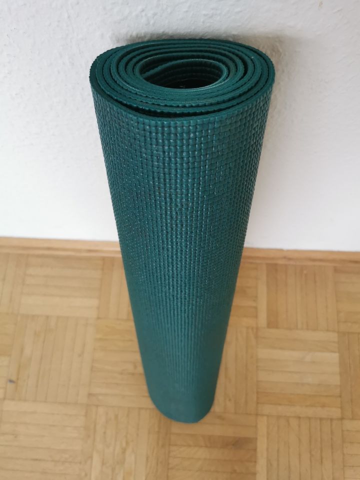 Yogamatte / Fitnessmatte grün in Hannover