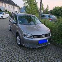 VW Touran 7 sitz Düsseldorf - Garath Vorschau