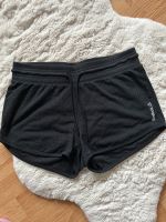 Shorts kurze Hose schwarz Reebok Größe S Thüringen - Hildburghausen Vorschau