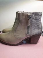 Damenschuhe Stiefelette 37 Venturini neu Hessen - Angelburg Vorschau