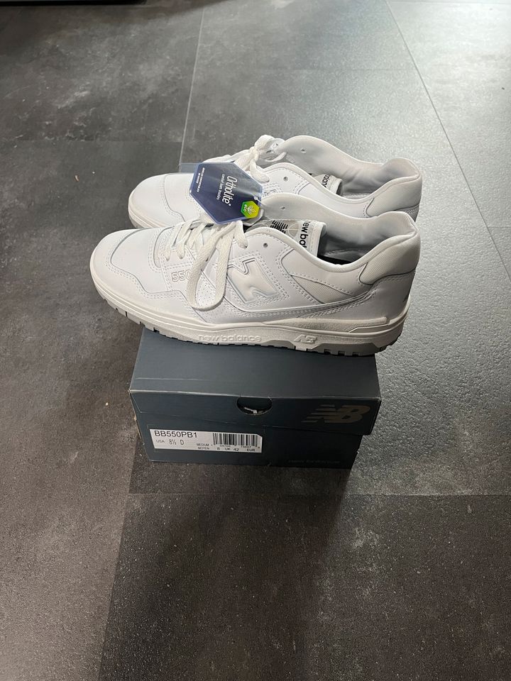 New Balance 550 White/Grey US 8.5 in München