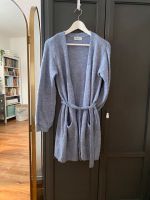 Lange Strickjacke in Babyblau H&M, 146/152 158/164 Niedersachsen - Waake Vorschau