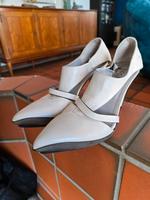 echtleder ausgefallene Schuhe 39 Hessen - Habichtswald Vorschau