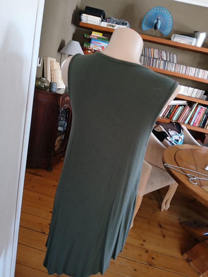 T-Shirt Kleid Asymetrisch Khaki Grün von FB Sister Gr. XL in Rheinau