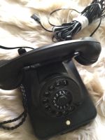 Schweres altes Bakelit Vintage/Retro Telefon Bayern - Erding Vorschau