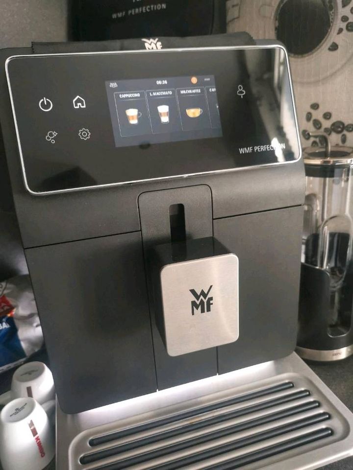 WMF Perfection 880l Kaffeevollautomat in Hanau