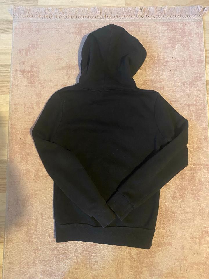 Damenkapuzenpulli mit Reißverschluss in schwarz, Größe M in Bergkamen