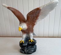 Adler auf Stein  Seeadler  56 cm Garten Deko Figuren Niedersachsen - Rhauderfehn Vorschau