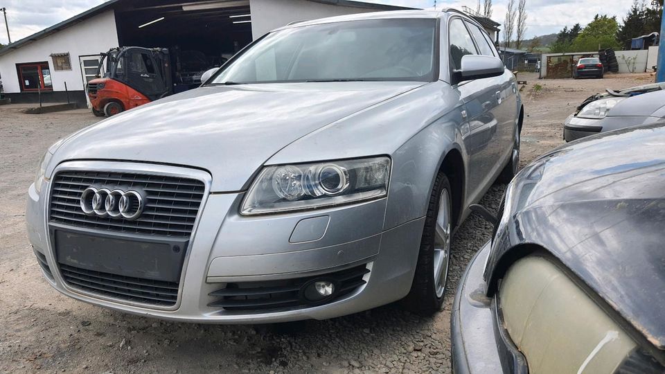 Audi A6 4F Alufelgen mit Reifen KBA 52975 124R-001710 in Gelenberg