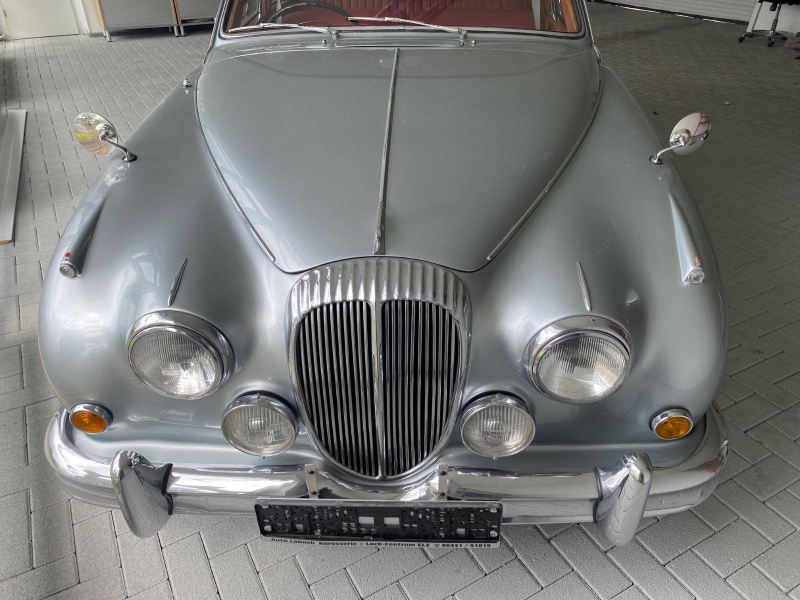 Abbildung des Autos Jaguar Daimler