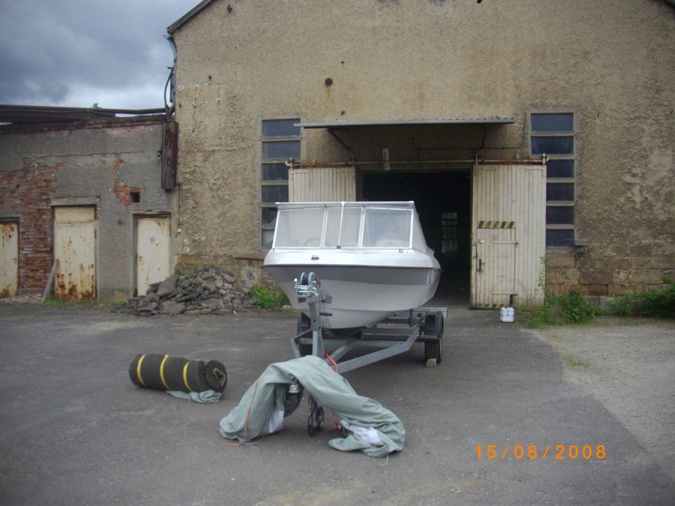 Motorboot Neuaufbau zu verkaufen in Weißenfels
