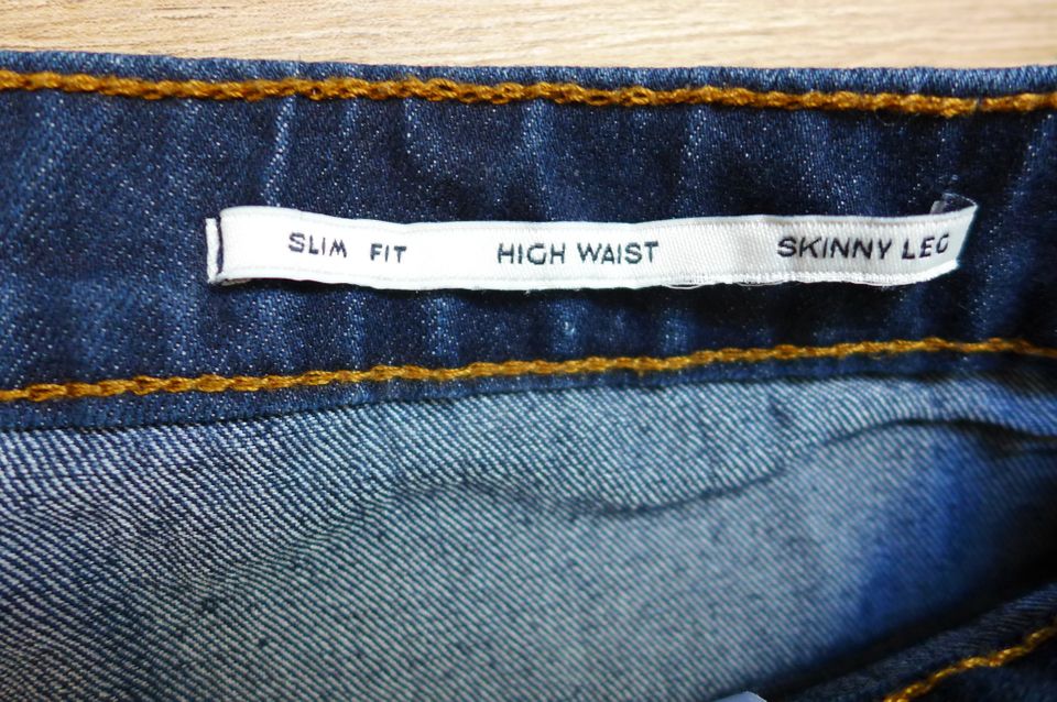Jeans Fitt Originals Gr 40 High Waist Slim Leg Schlupfhose neuw. in Borken