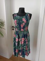 Esprit Sommerkleid Viskosekleid Blumenmuster M Nordrhein-Westfalen - Bad Sassendorf Vorschau