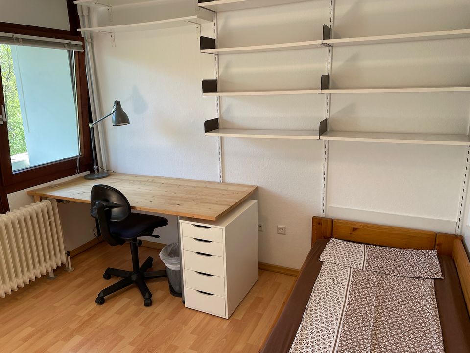 Gehobene vollmöblierte 1-Zimmer-Wohnung mit Balkon in Göttingen W in Göttingen