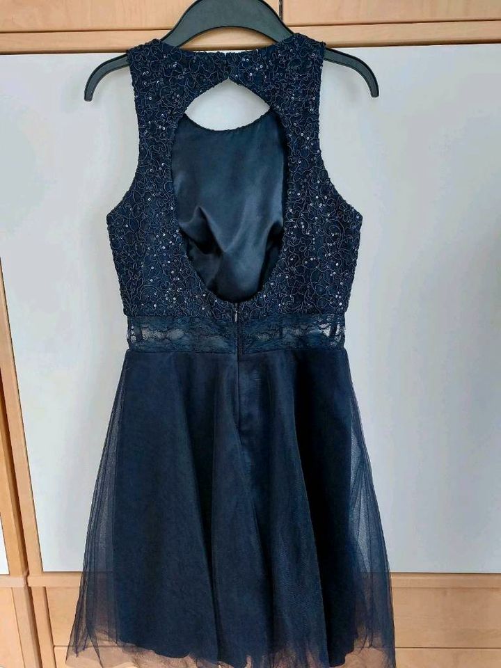 Festliches Kleid mit Bolero in Gr. 32 von Vera Mont in Niederaichbach