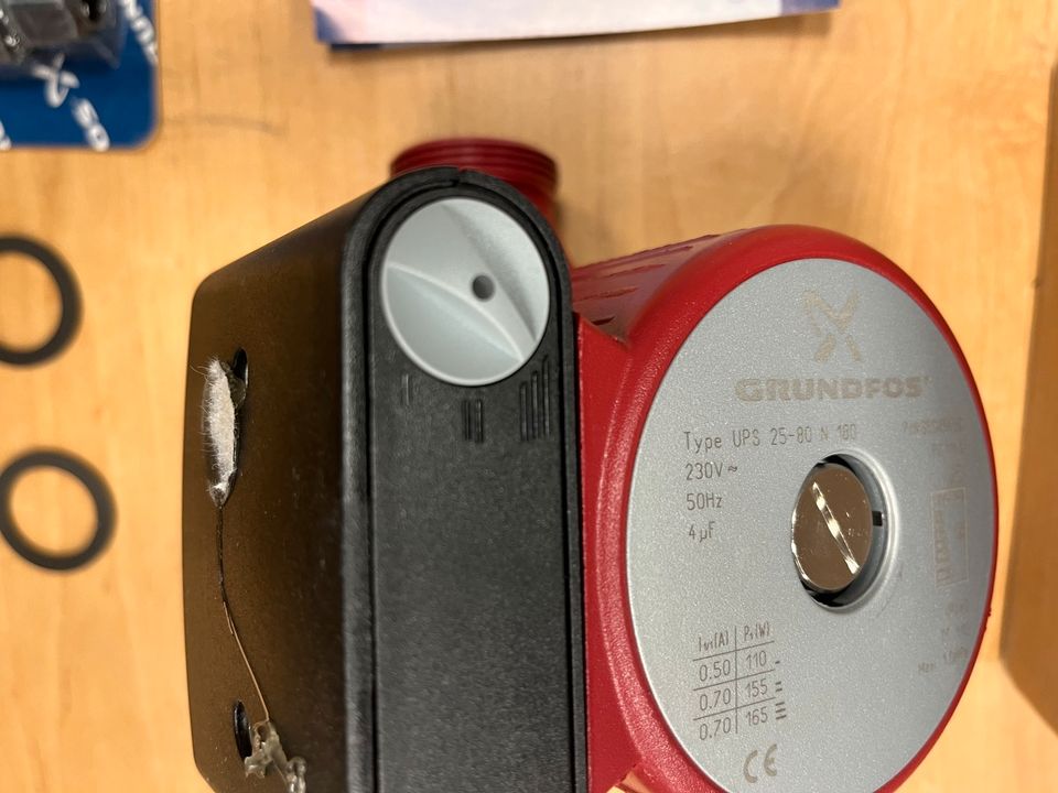 Grundfos Pumpe UPS 25-80 N 180 Neu Verpackt Unbenutzt in Berlin