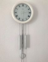 Antike Wanduhr Pendeluhr Junghans mit Gewichte Uhr weiß Vintage Nordrhein-Westfalen - Delbrück Vorschau