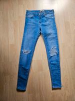 Skinny Jeans destroyed Gr. 38 Bershka Baden-Württemberg - Tauberbischofsheim Vorschau