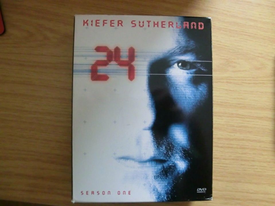 Season one von 24 (m. Kiefer Sutherland) in Stockheim