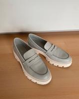 Loafers grau/weiß Hessen - Reinheim Vorschau