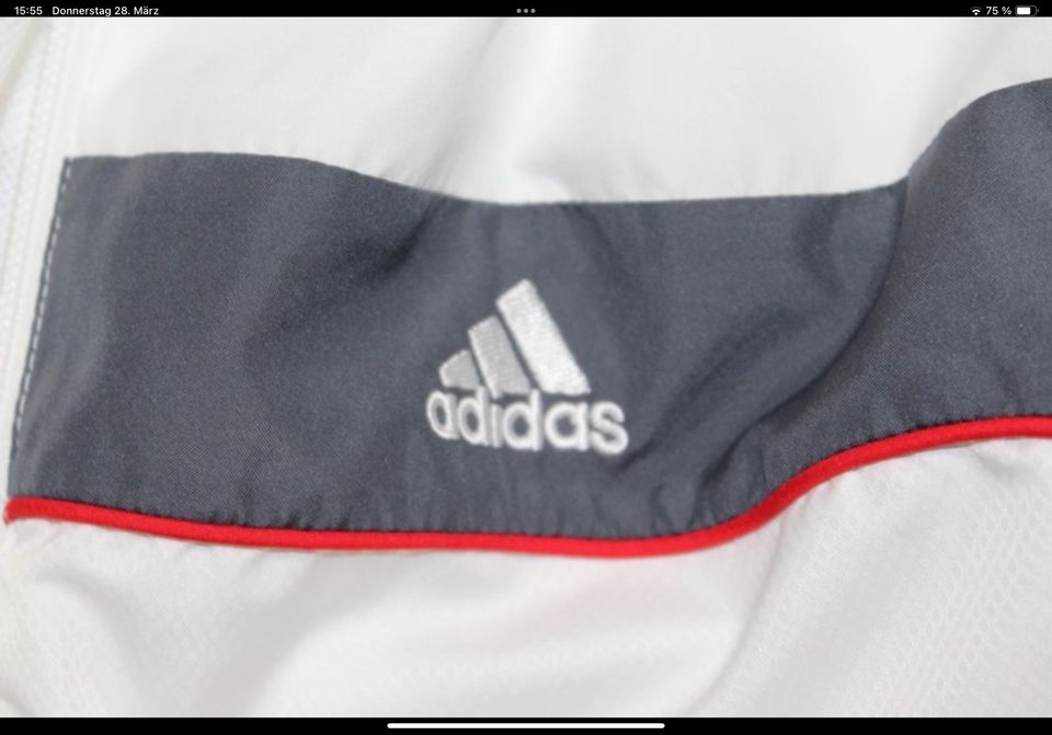 Adidas Jacke in Rodgau