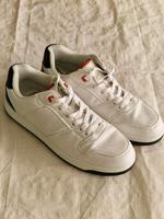 VTY Sneakers Gr. 9.5/40 Rheinland-Pfalz - Ruschberg Vorschau